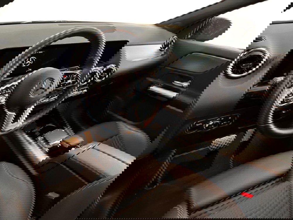 Mercedes-Benz GLA SUV usata a Bari (10)