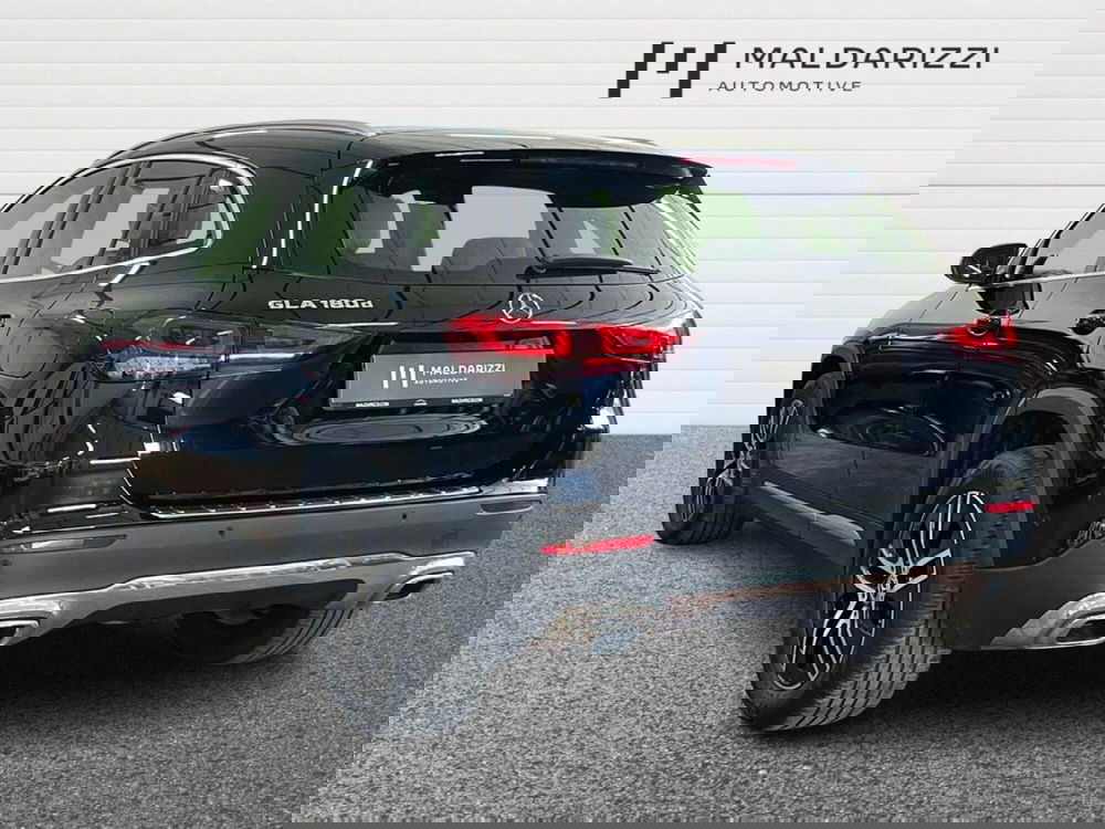 Mercedes-Benz GLA SUV usata a Bari (4)