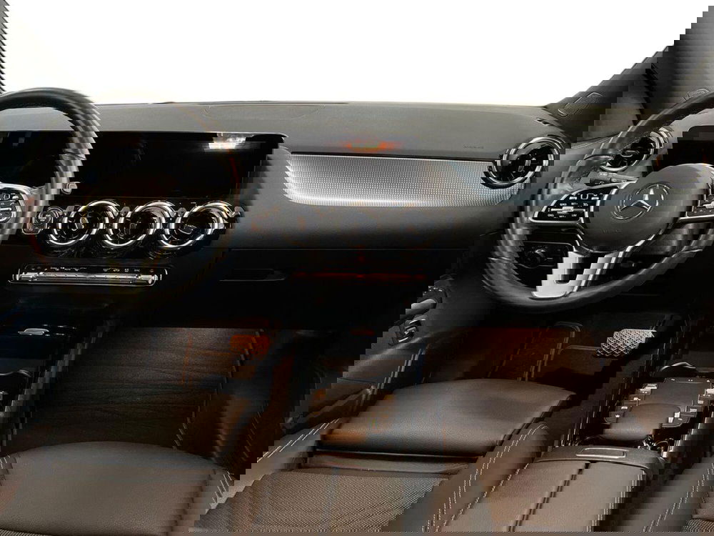 Mercedes-Benz GLA SUV usata a Bari (8)