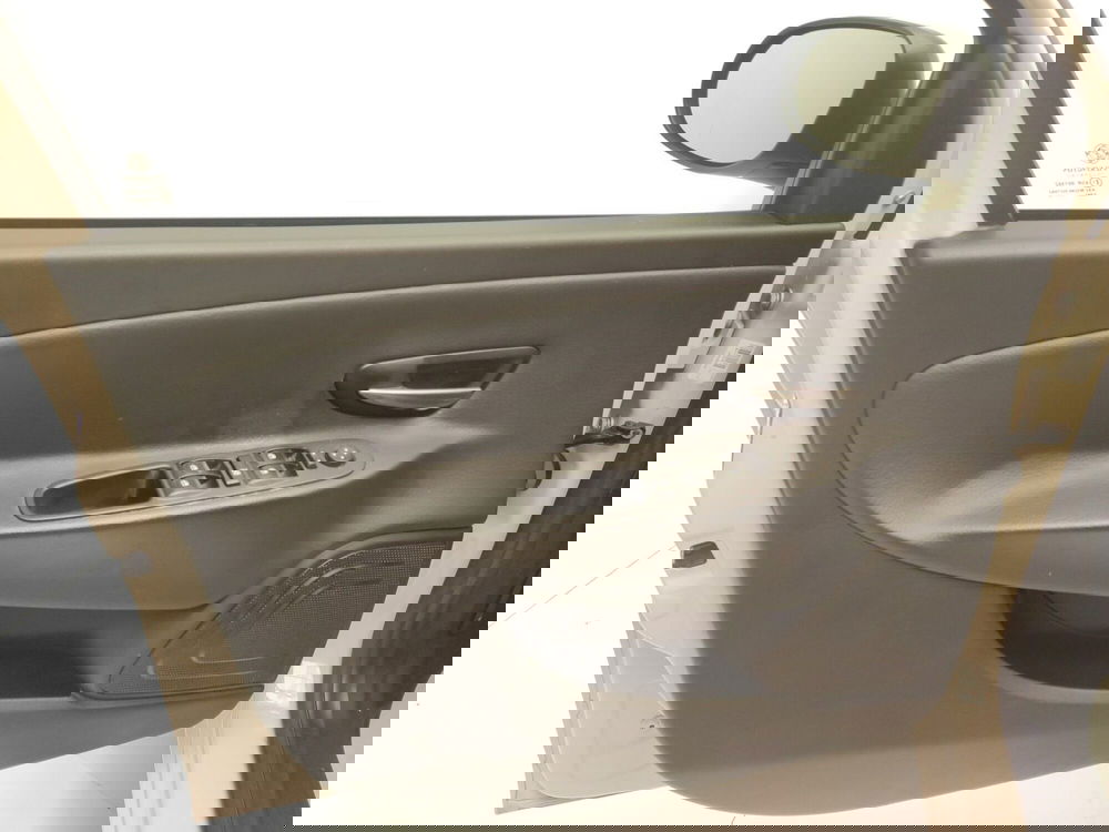 Lancia Ypsilon usata a Avellino (11)