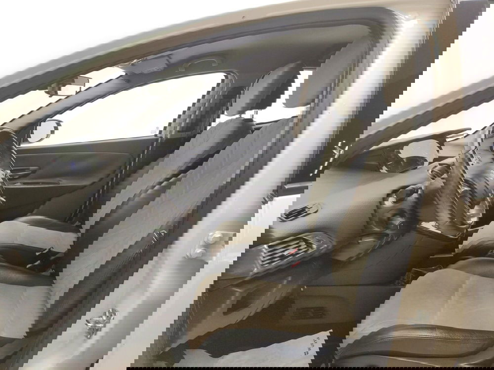 Lancia Ypsilon usata a Avellino (12)