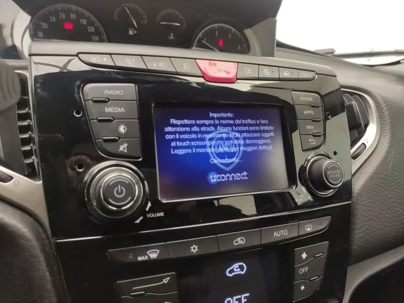 Lancia Ypsilon usata a Avellino (16)