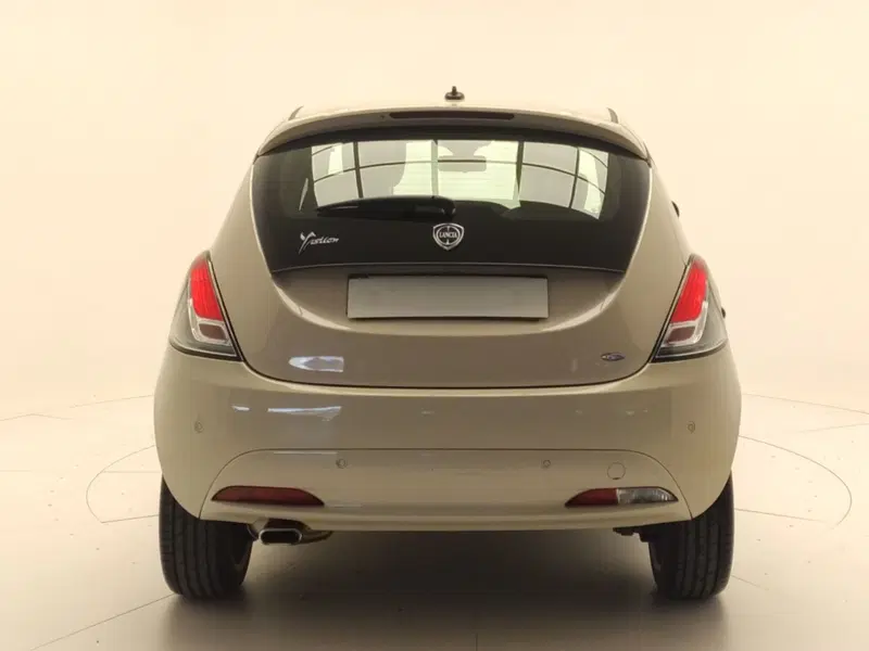 Lancia Ypsilon usata a Avellino (4)