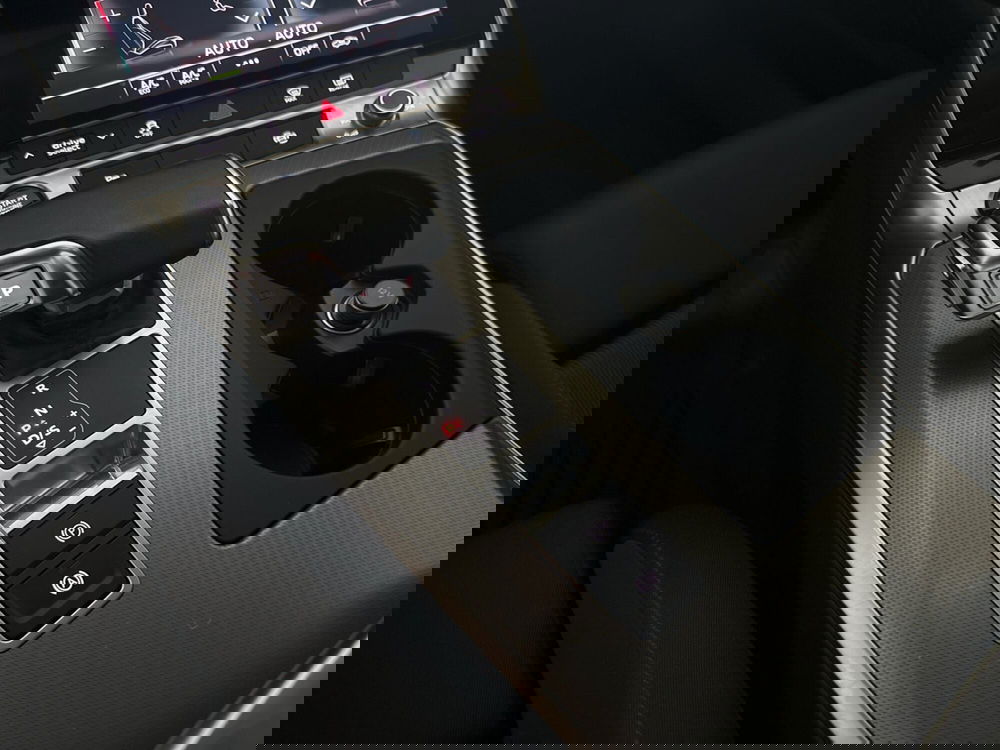 Audi A6 Avant usata a Napoli (17)