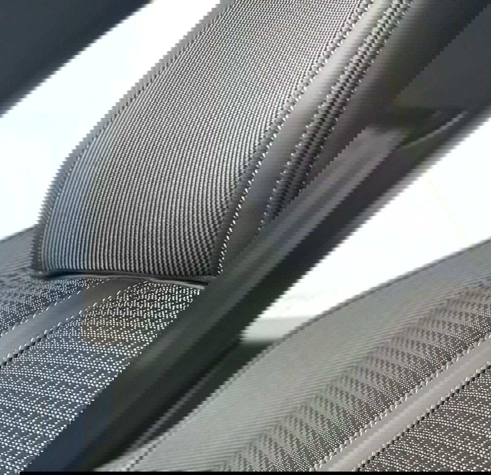 Peugeot 208 usata a Perugia (10)