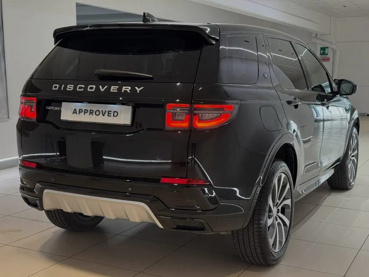 Land Rover Discovery Sport usata a Savona (2)