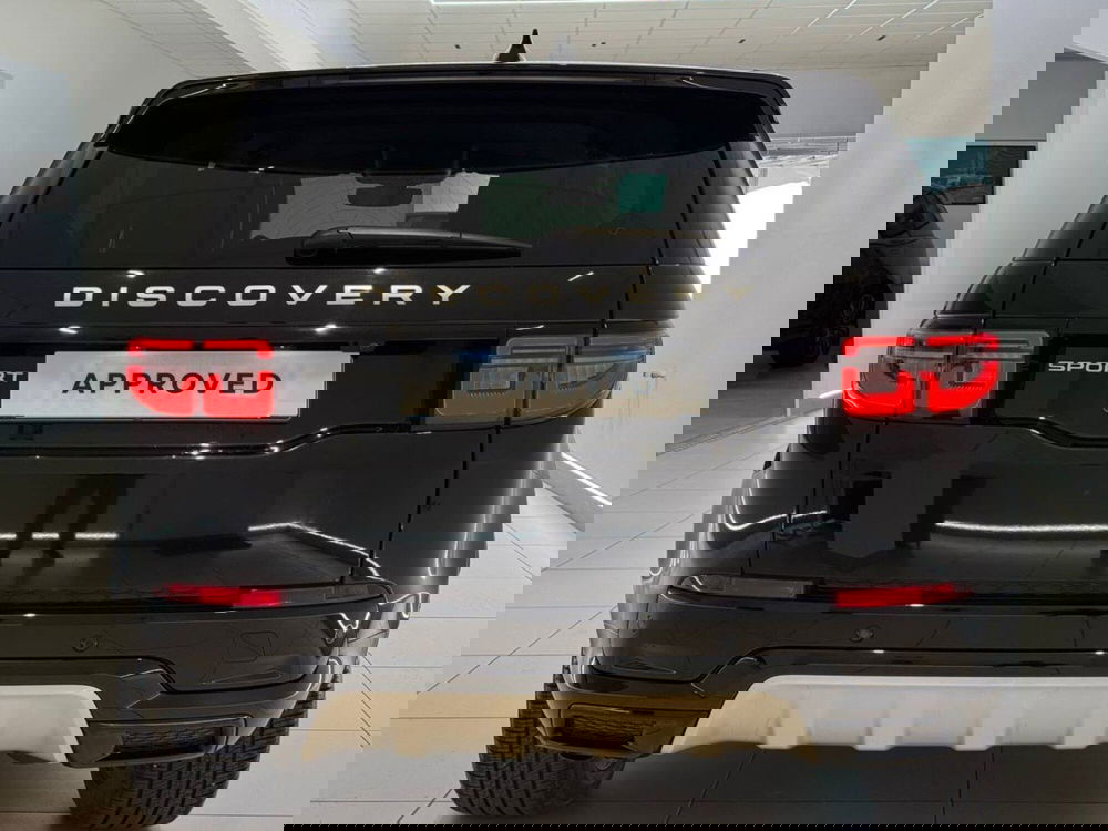 Land Rover Discovery Sport usata a Savona (7)