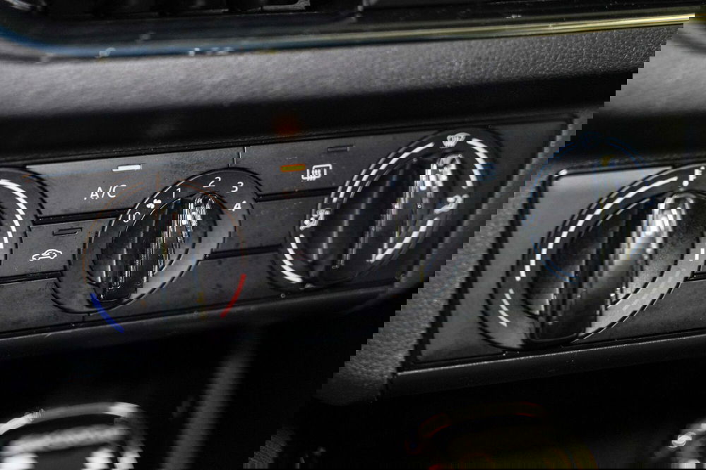 Skoda Kamiq usata a Varese (17)