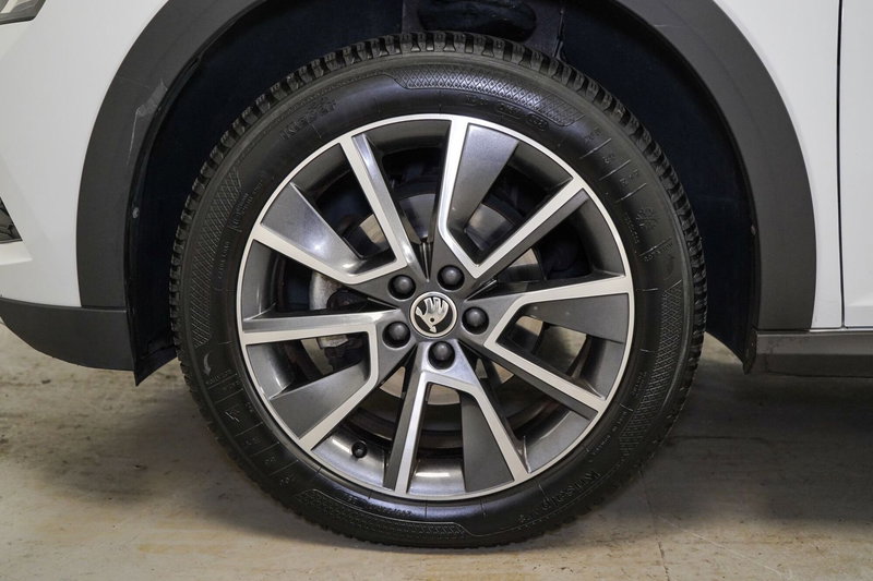 Skoda Kamiq usata a Varese (7)