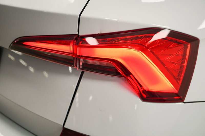 Skoda Kamiq usata a Varese (9)