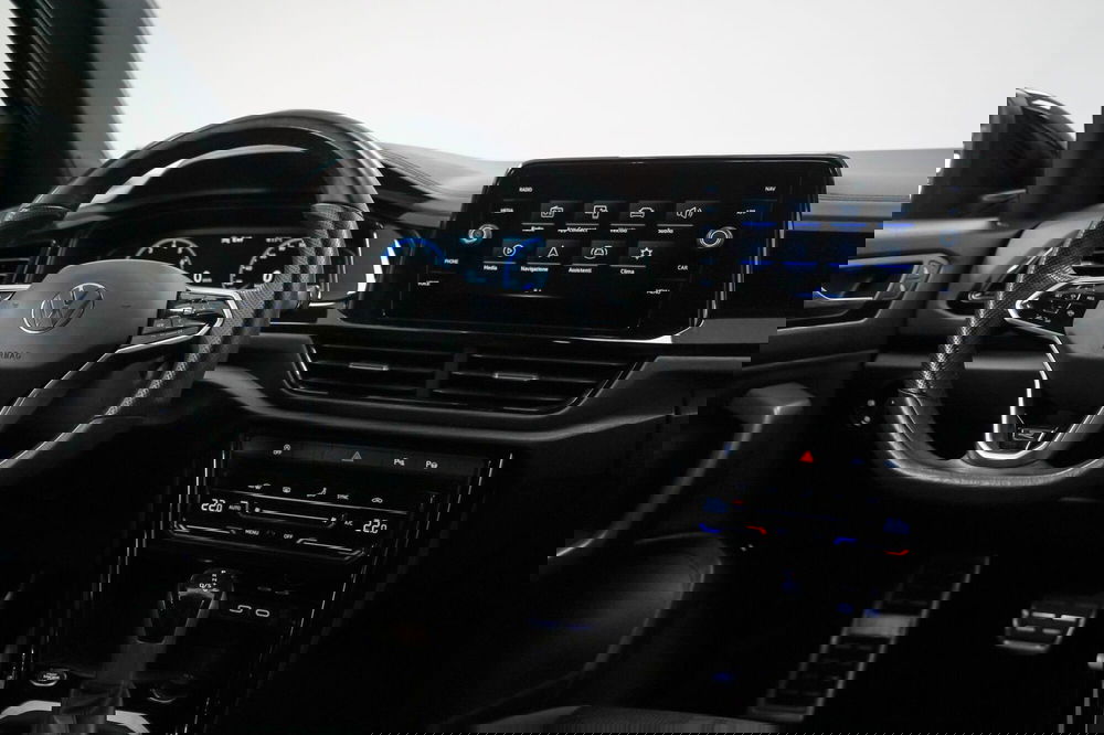 Volkswagen T-Roc usata a Varese (11)