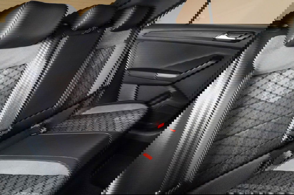 Volkswagen T-Roc usata a Varese (14)