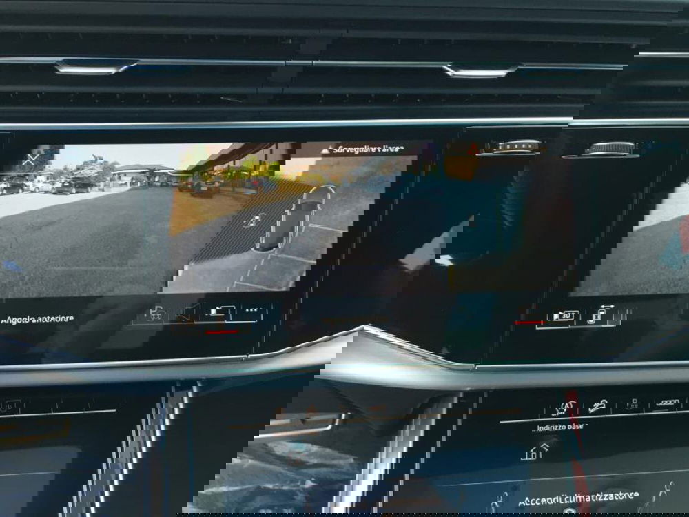 Audi Q8 Sportback nuova a Cuneo (16)