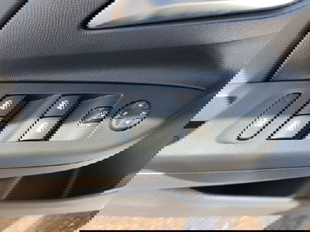 Opel Corsa nuova a Frosinone (9)