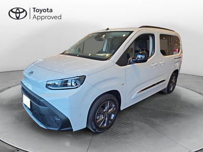 Toyota Proace City Verso City Verso 1.5D 130 CV S&amp;S Short Luxury nuova a Torri di Quartesolo