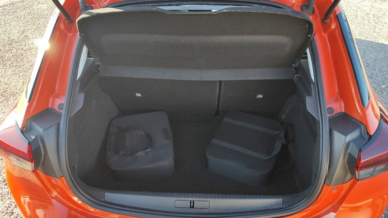 Opel Corsa-e usata a Firenze (8)