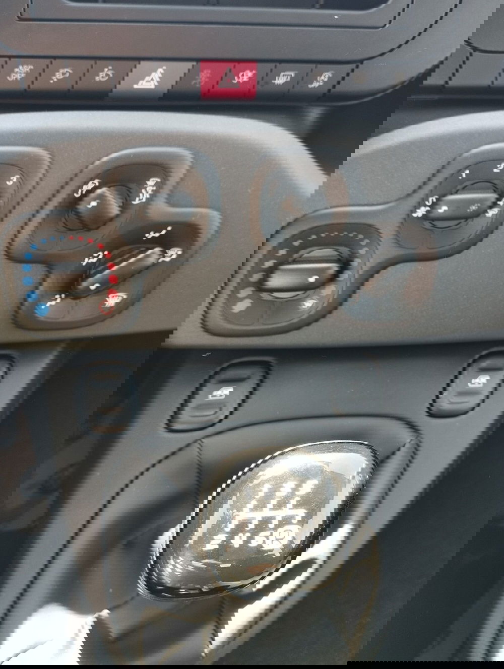 Fiat Panda Cross nuova a Frosinone (16)