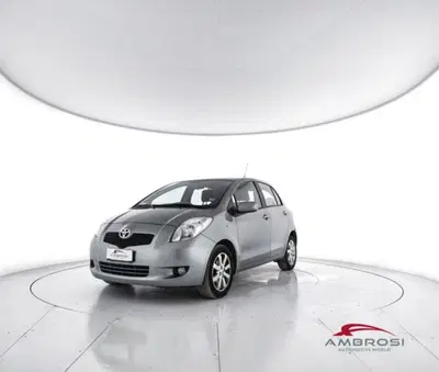 Toyota Yaris 1.3 5 porte Sol del 2008 usata a Corciano