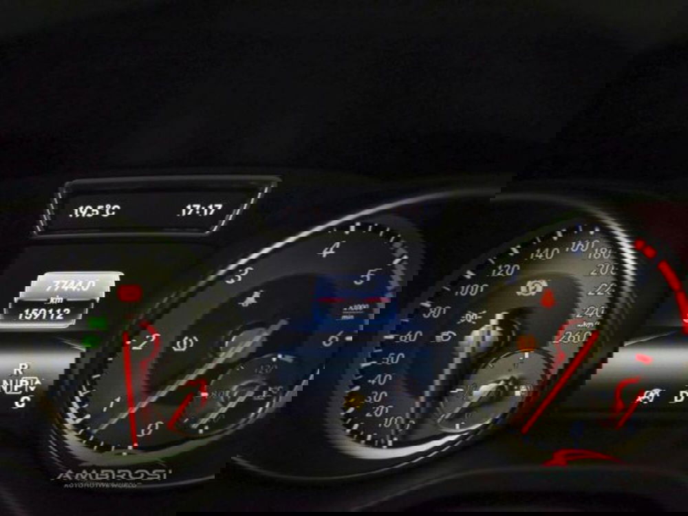 Mercedes-Benz GLA SUV usata a Perugia (13)