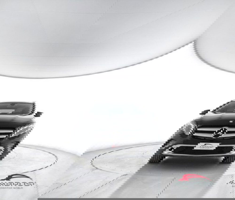 Mercedes-Benz GLA SUV usata a Perugia (5)