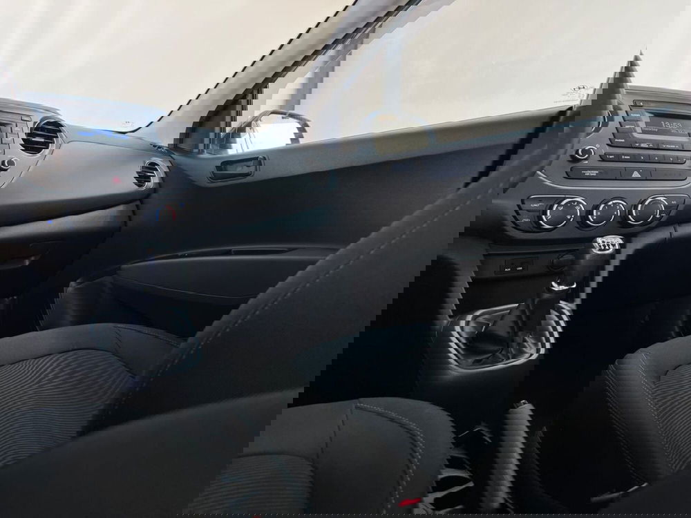 Hyundai i10 usata a Roma (13)