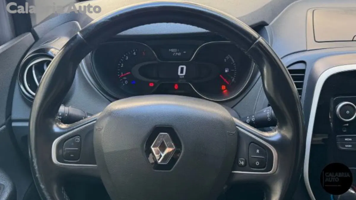 Renault Captur usata a Reggio Calabria (9)