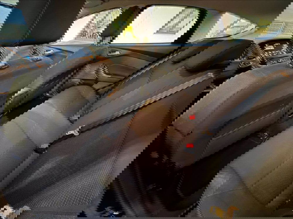 Ford Focus usata a Matera (11)