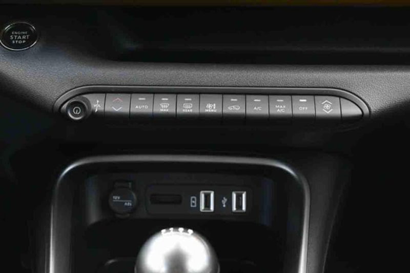 Jeep Avenger usata a Torino (19)