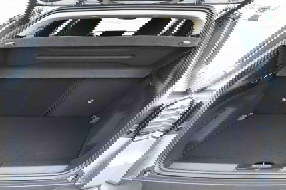 Jeep Avenger usata a Torino (9)