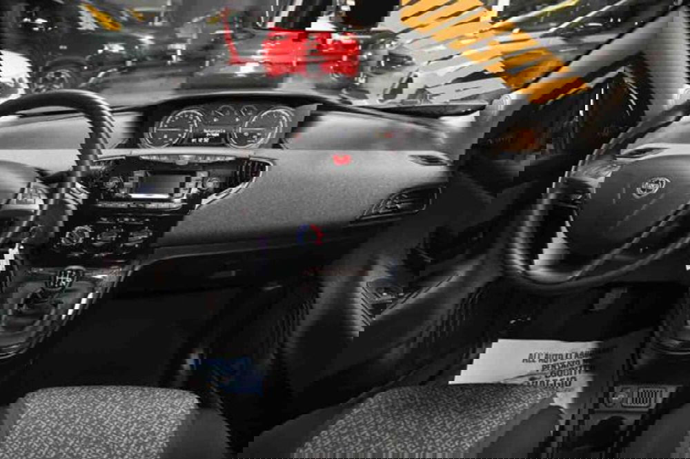 Lancia Ypsilon usata a Torino (10)