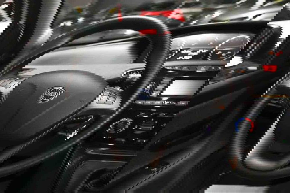 Lancia Ypsilon usata a Torino (15)