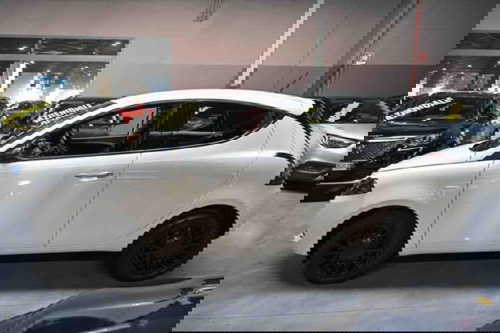 Lancia Ypsilon usata a Torino (7)