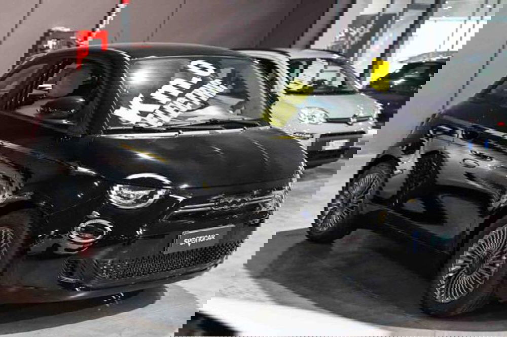 Fiat 500e nuova a Torino (3)