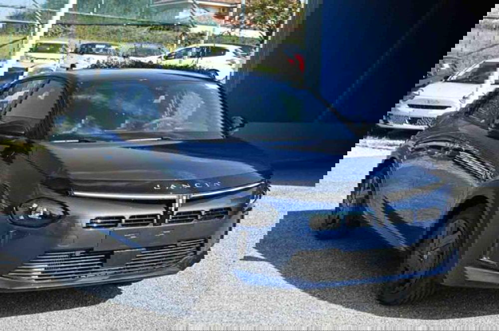 Lancia Ypsilon nuova a Torino (3)