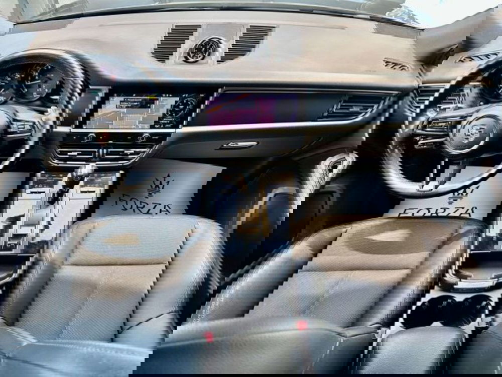 Porsche Macan usata a Torino (15)