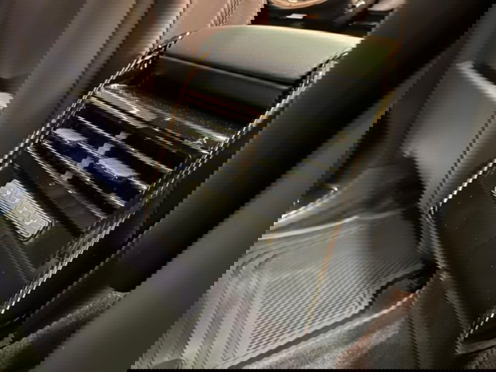 Land Rover Range Rover Sport nuova a Modena (16)