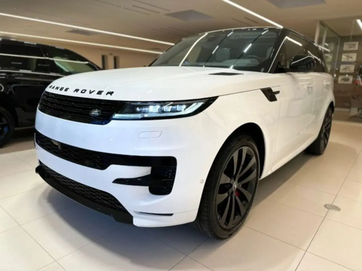 Land Rover Range Rover Sport nuova a Modena