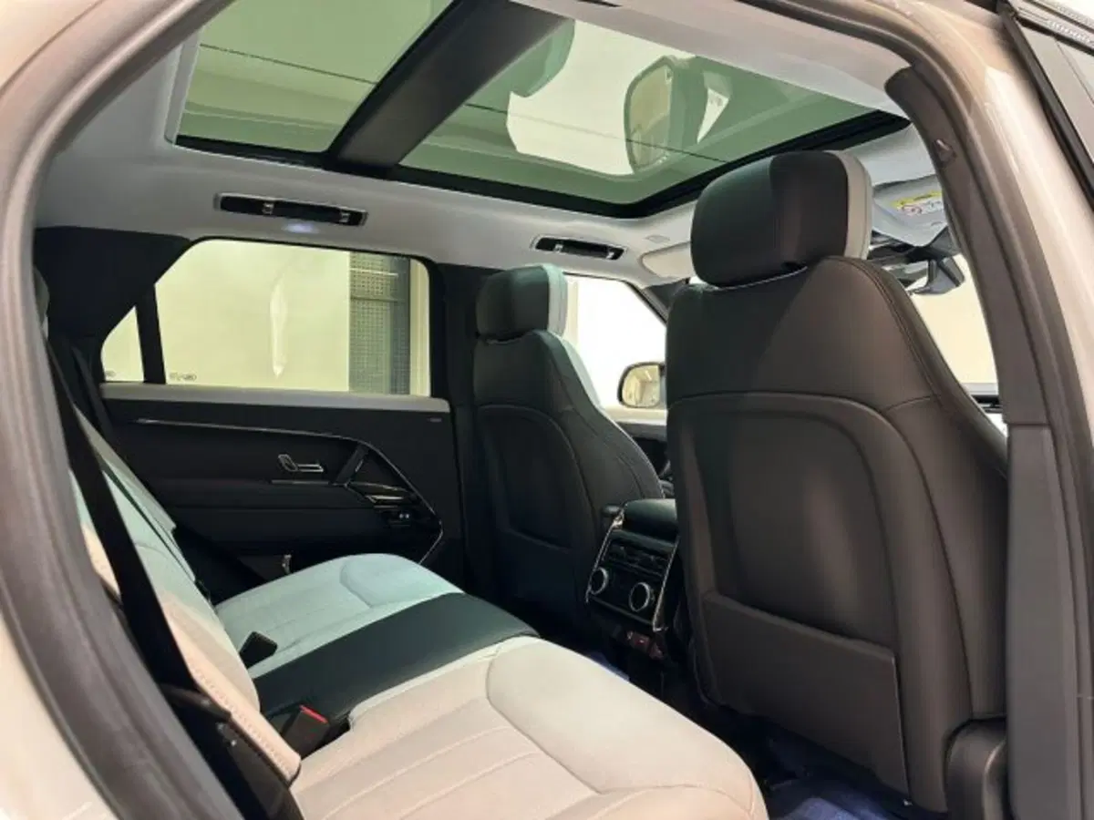 Land Rover Range Rover Sport nuova a Modena (11)