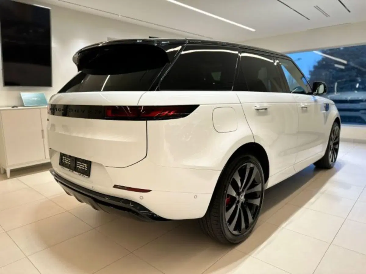 Land Rover Range Rover Sport nuova a Modena (5)