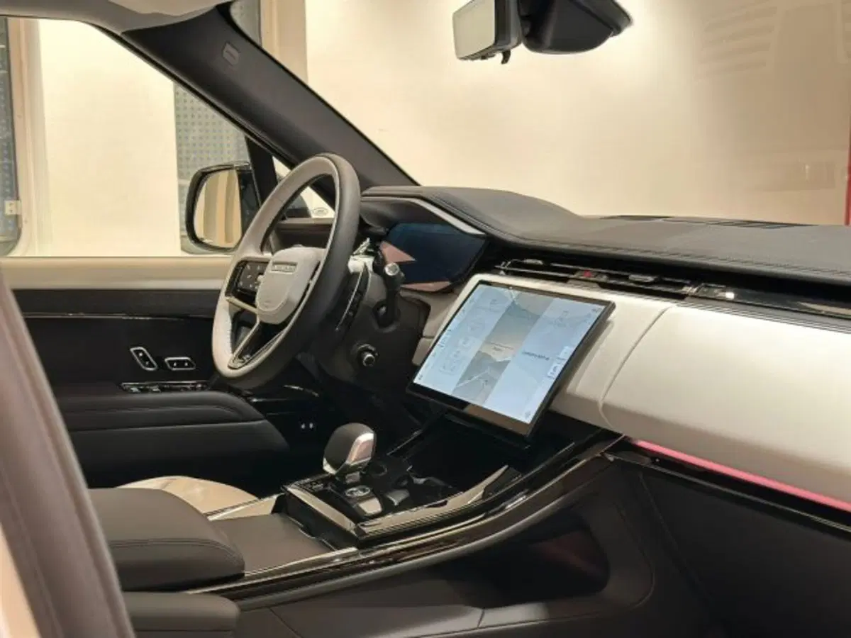 Land Rover Range Rover Sport nuova a Modena (7)