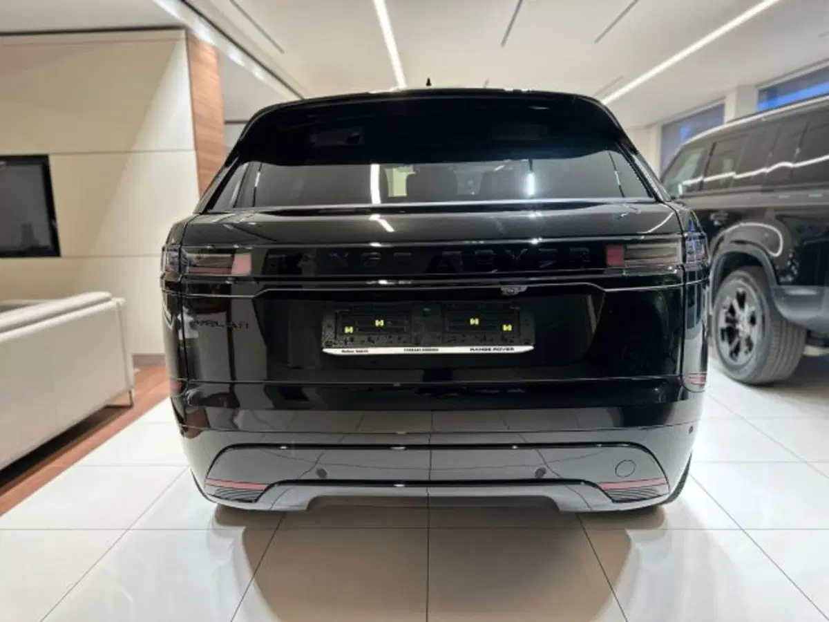 Land Rover Range Rover Velar nuova a Modena (5)