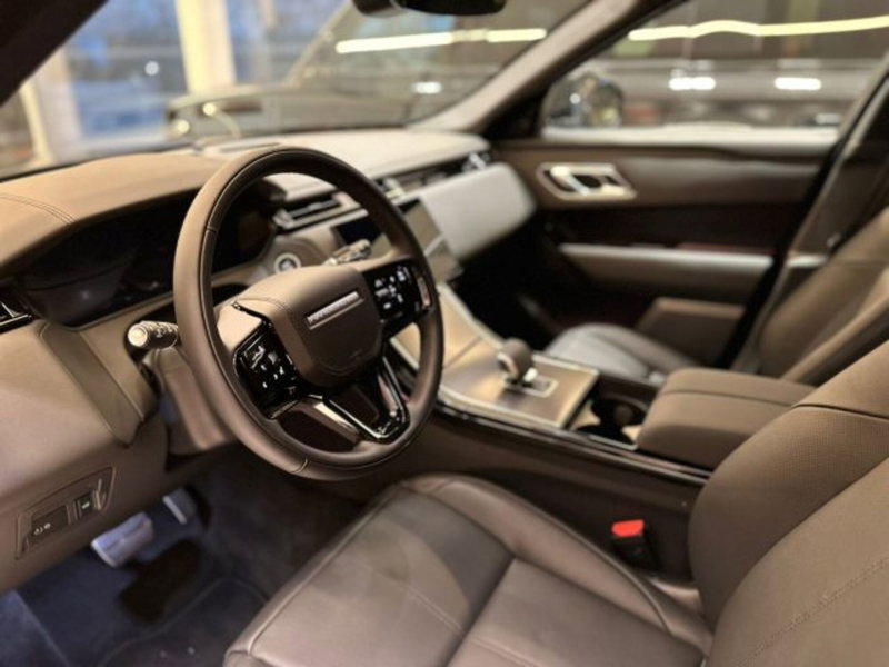 Land Rover Range Rover Velar nuova a Modena (8)