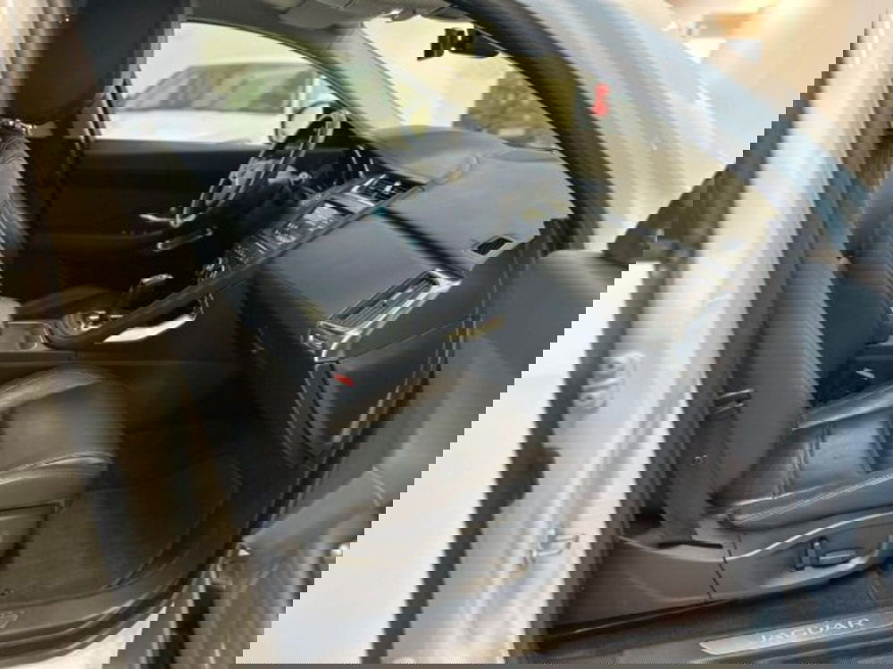 Jaguar E-Pace usata a Modena (3)