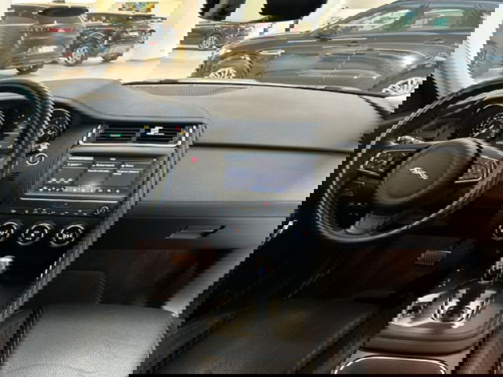 Jaguar E-Pace usata a Modena (6)