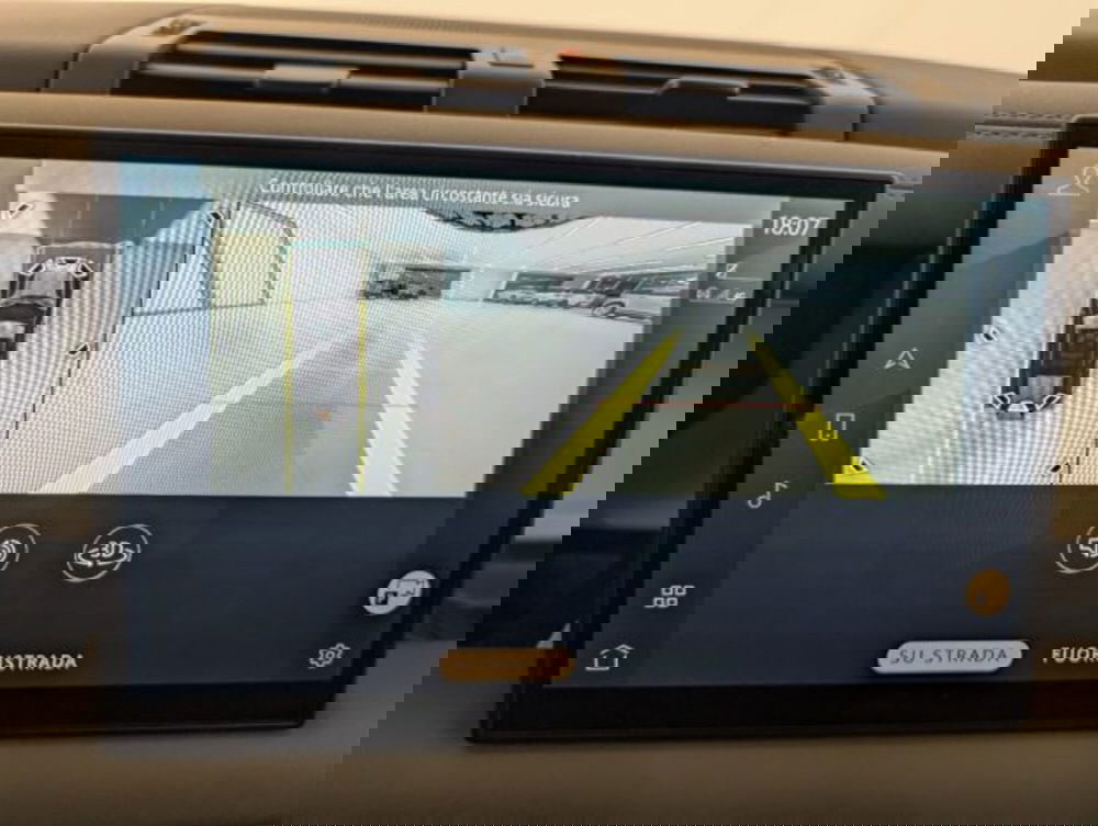 Land Rover Defender usata a Cuneo (15)