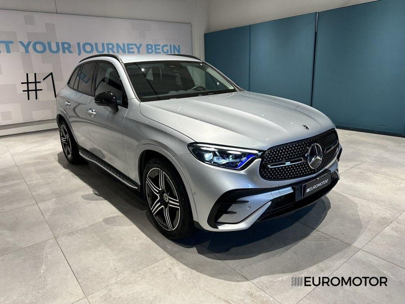 Mercedes-Benz GLC usata a Bari (5)