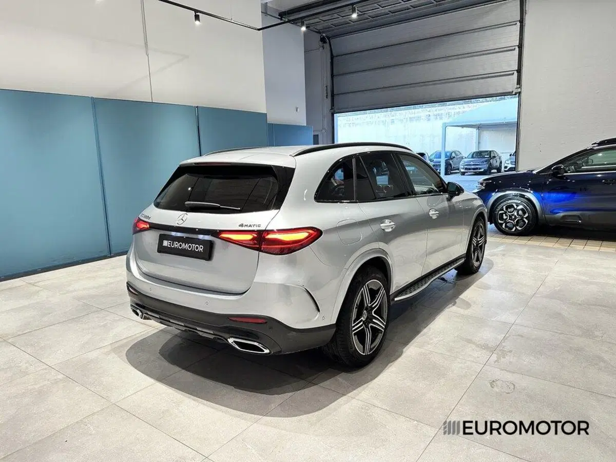Mercedes-Benz GLC usata a Bari (7)