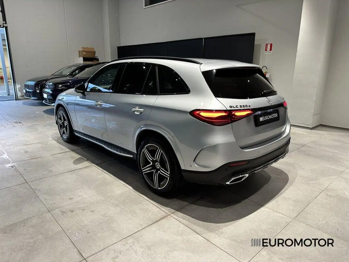 Mercedes-Benz GLC usata a Bari (9)