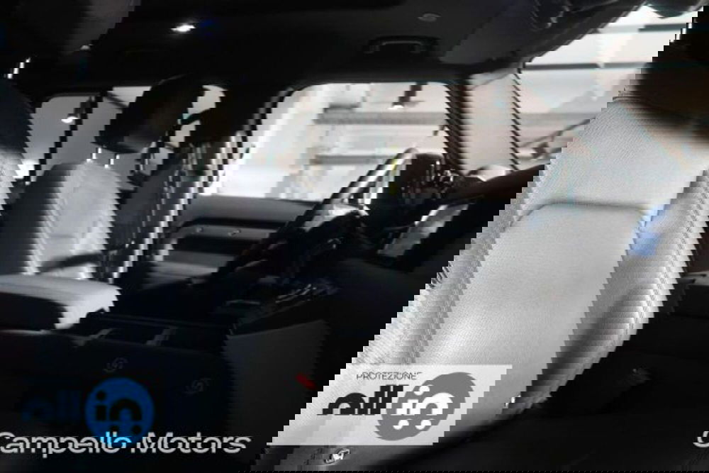 Land Rover Defender usata a Venezia (14)