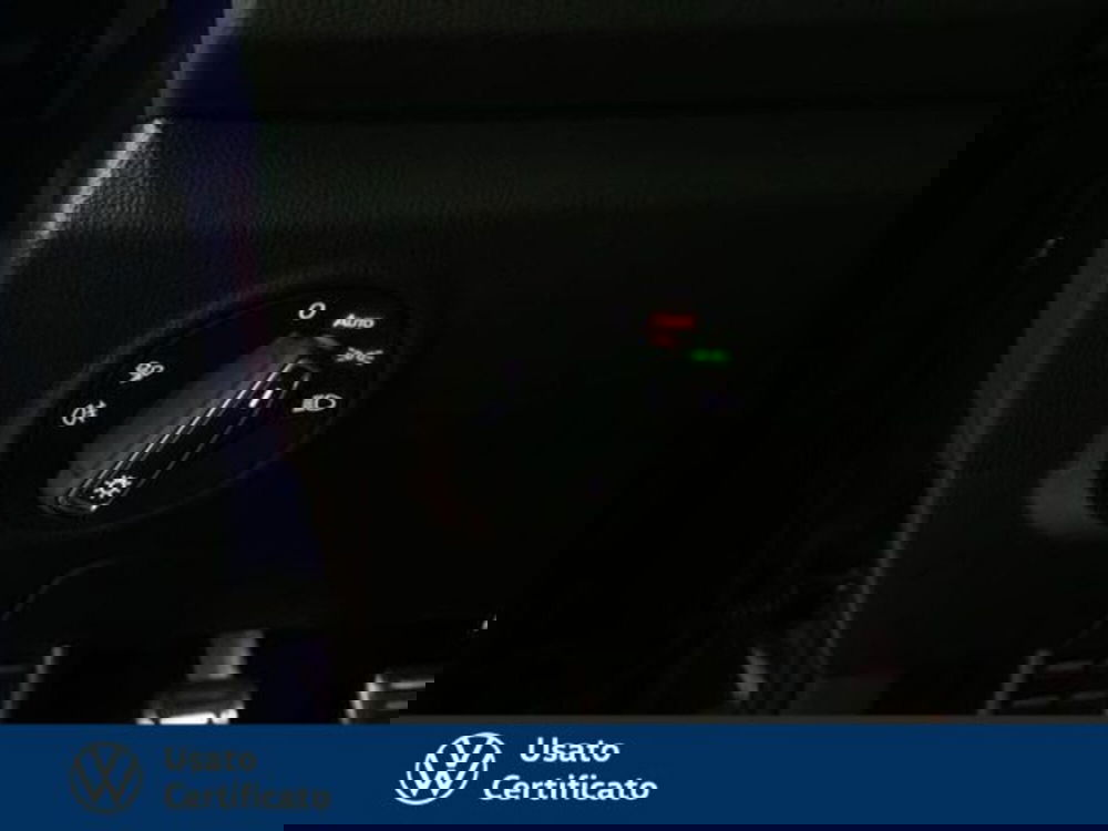 Volkswagen T-Roc nuova a Vicenza (16)